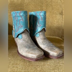 Twisted X Women's Steppin' Out
Cuff 7" Leather Boots Size 7 1/2 B VSOC 002